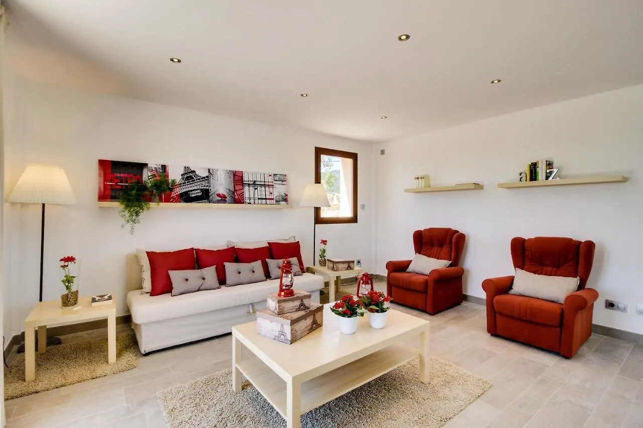 Finca Can Mutxo Villa Selva  Tatil Evi